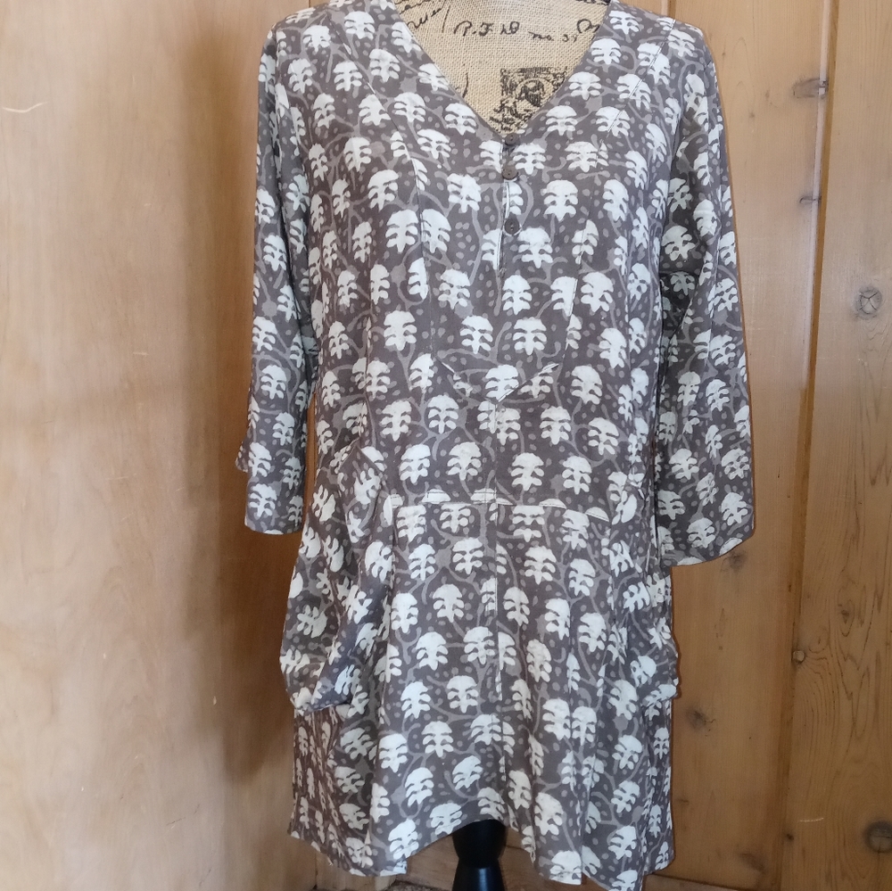 NWT Sacred Threads Top - Picture 1 of 5